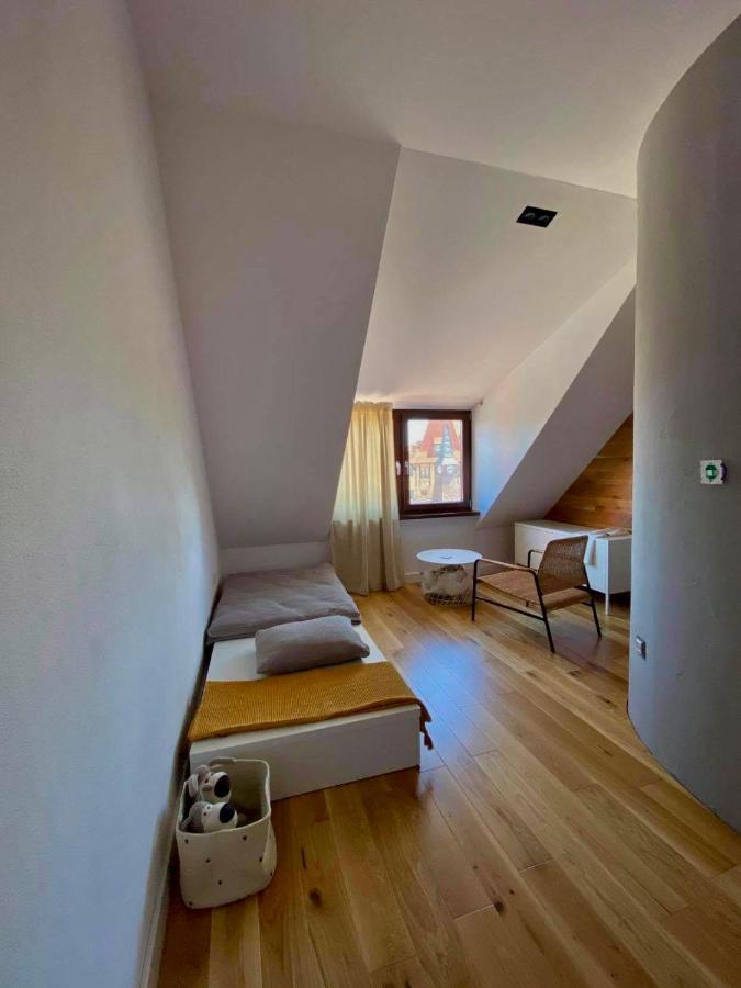 Apartman Zara Komarno Luaran gambar