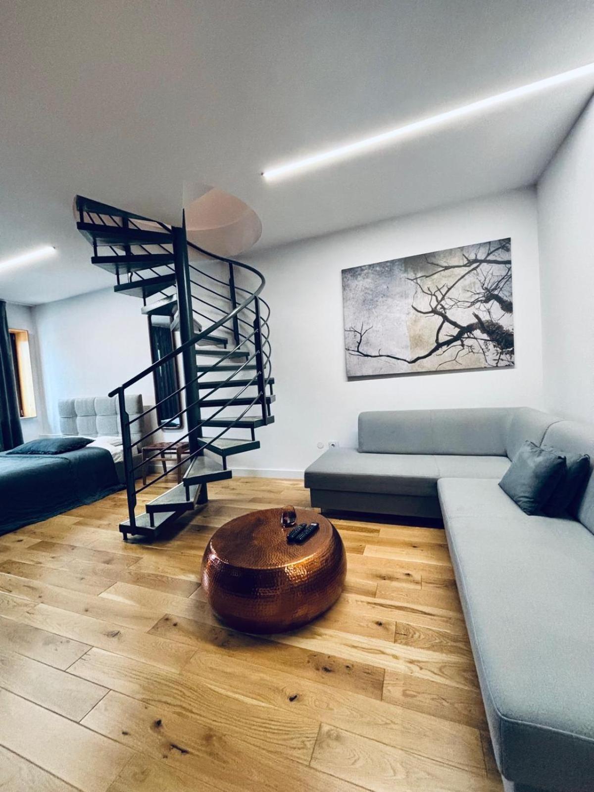 Apartman Zara Komarno Luaran gambar